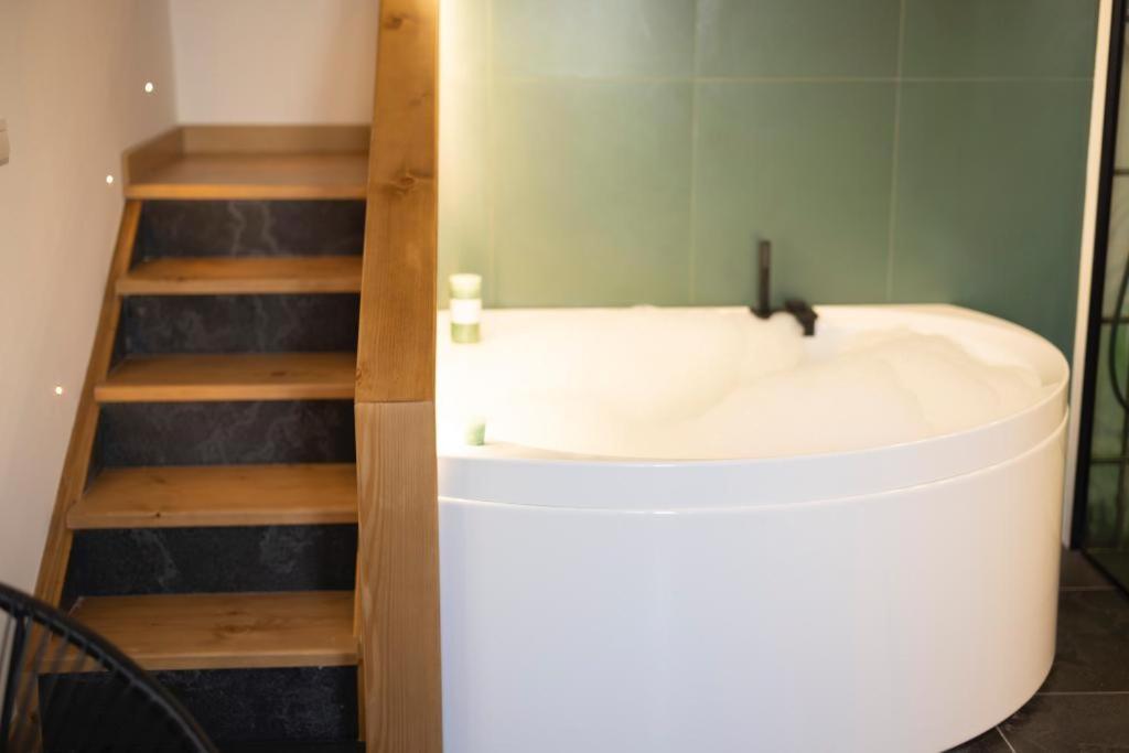 Bali Aqua&Charme Bed and Breakfast Γκαέτα Εξωτερικό φωτογραφία